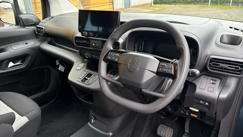 Citroen Berlingo 100kW Plus XL 52kWh 5dr Auto [7 Seat] Electric Estate